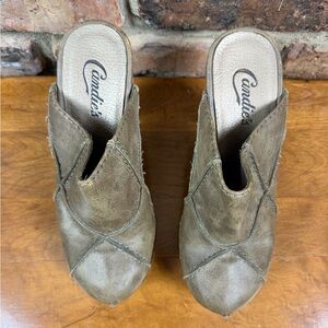 Candie’s Olive  Leather Clog Mule Heels | Women’s 7